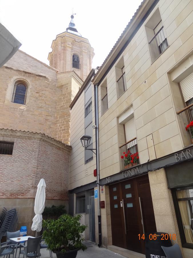 Hostal El Lechuguero Cascante Exterior photo